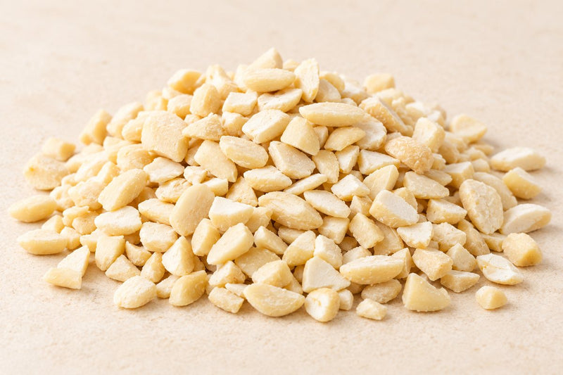 Eurital White Broken Peanuts – feed illustration